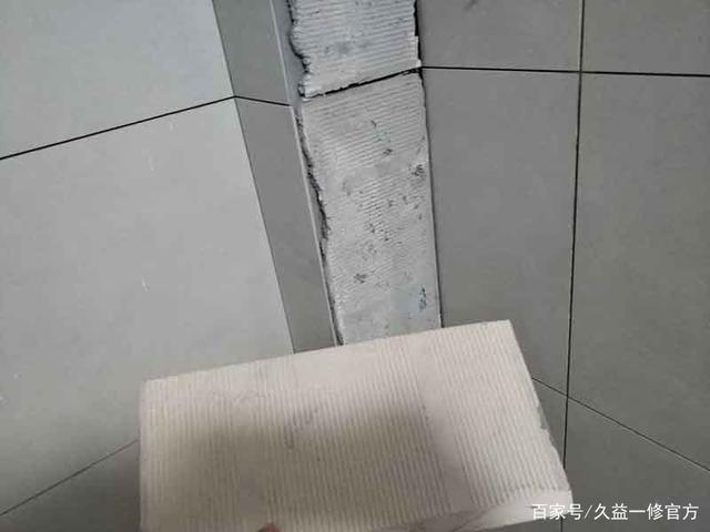 瓷砖空鼓怎么处理?(贴的瓷砖空鼓怎么处理)