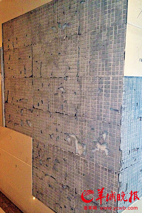 墙砖脱落有什么补救方法(墙砖脱落最简单的修补方法)